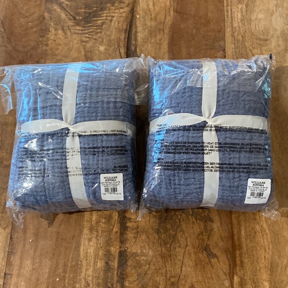 Williams Sonoma cocoon organic bedding shams (2) - Picture 4 of 6